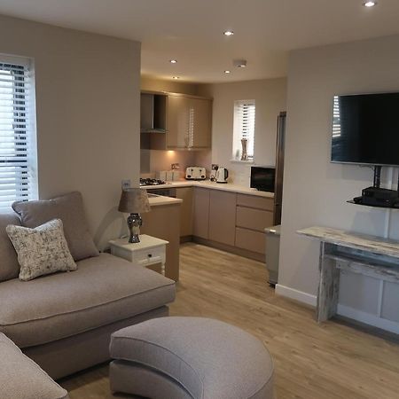 3 The Mews Montpellier Villa Cheltenham Exterior photo